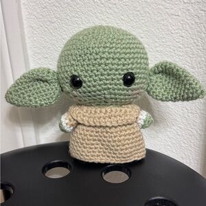 Crochet baby yoda (grogu)